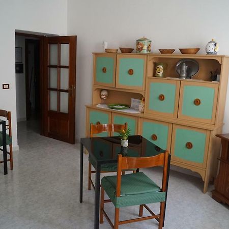 Bed And Breakfast Hibiscus Альгеро Екстер'єр фото