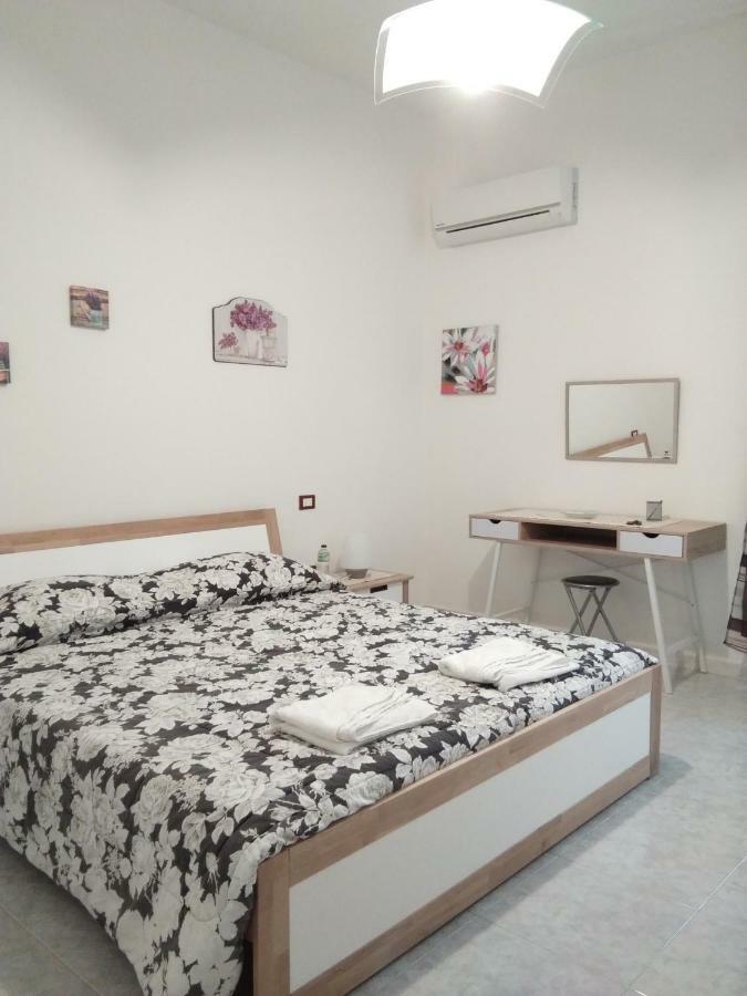 Bed And Breakfast Hibiscus Альгеро Екстер'єр фото